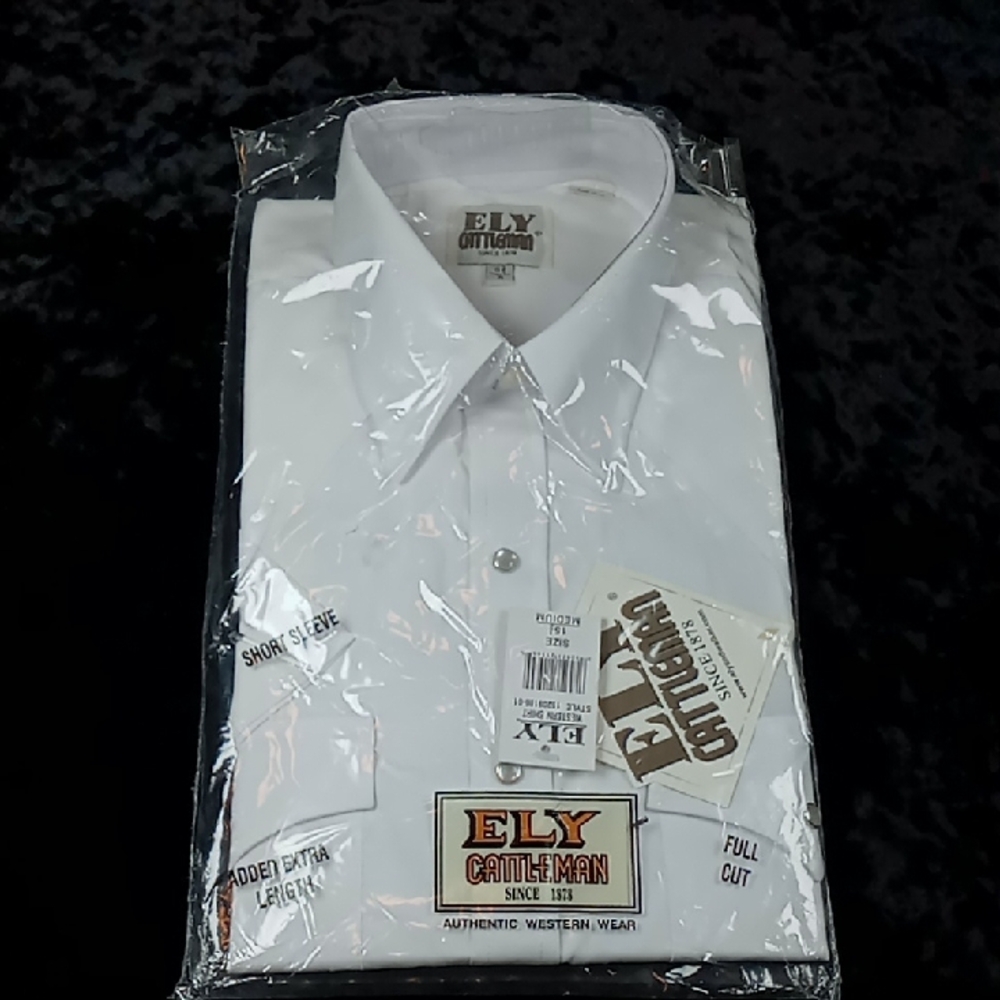 NWT Ely Cattleman Western Wear Short Sleeve Pearl Snap  Shirt Size 15 1/2 Medium